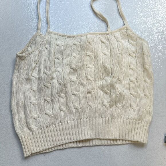 Brandy Melville Cream Cable Knit Tank Top - ONE SIZE - Worn Once - Cropped Tank - Picture 2 of 2